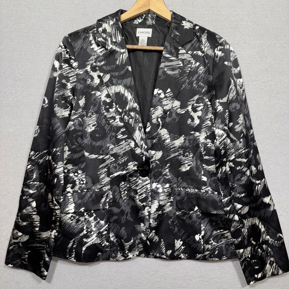 Chico’s Silk Blend Black Blazer Sz 1 M Jacket Artsy Statement Black White Luxe‎